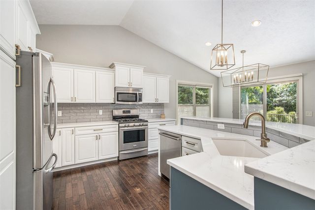 12031 Sandstone Drive, Wayland, MI 49348