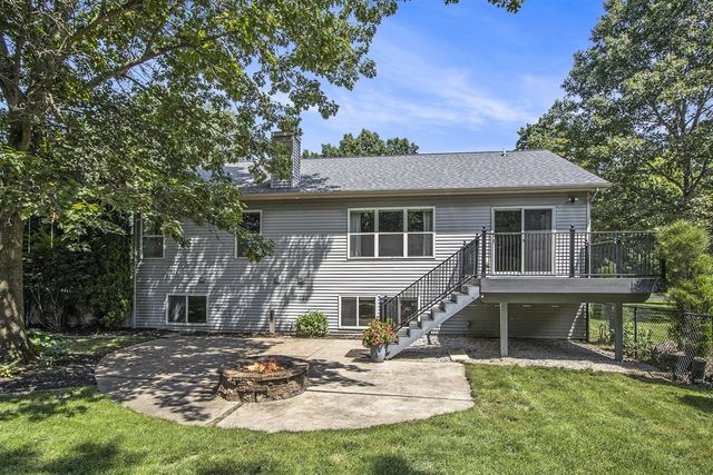 12031 Sandstone Drive, Wayland, MI 49348