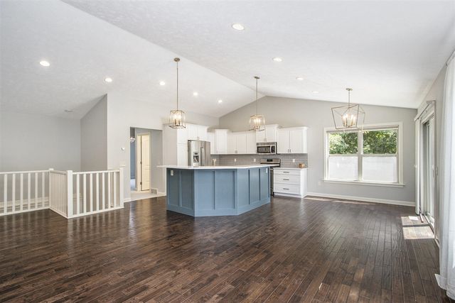 12031 Sandstone Drive, Wayland, MI 49348