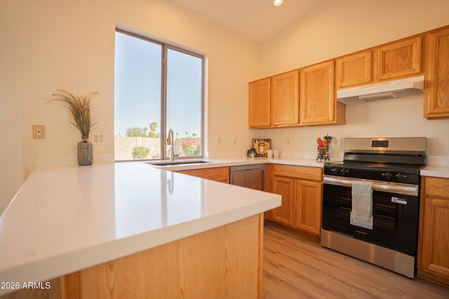 7123 N 82nd Lane, Glendale, AZ 85303