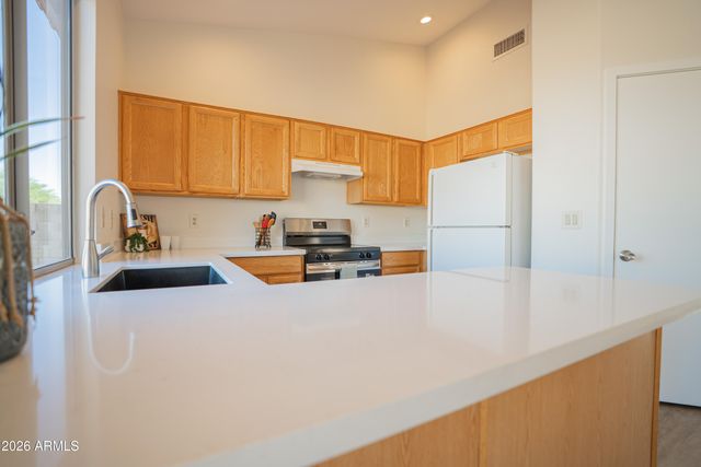 7123 N 82nd Lane, Glendale, AZ 85303