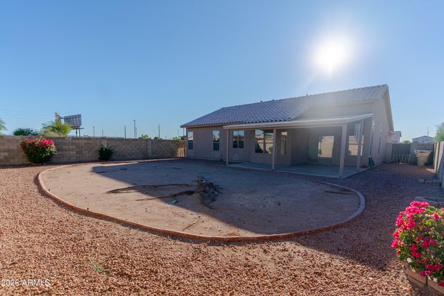 7123 N 82nd Lane, Glendale, AZ 85303