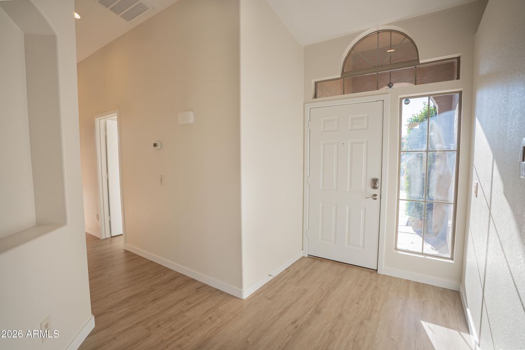 7123 N 82nd Lane, Glendale, AZ 85303 — photo 5