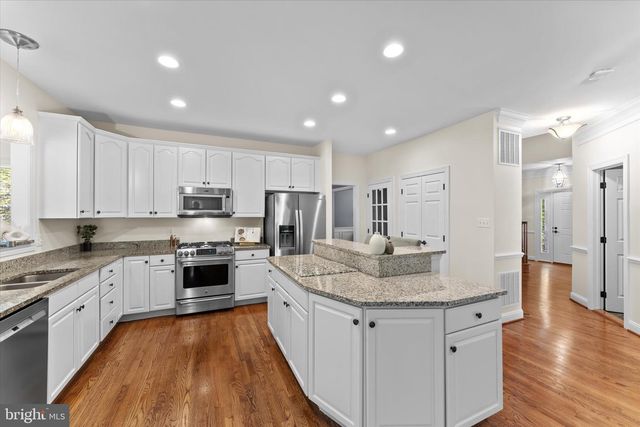 6401 NOBLE ROCK CT, Clifton, VA 20124