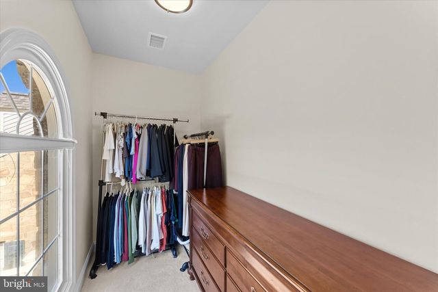 6401 NOBLE ROCK CT, Clifton, VA 20124