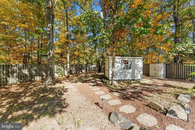 6401 NOBLE ROCK CT, Clifton, VA 20124