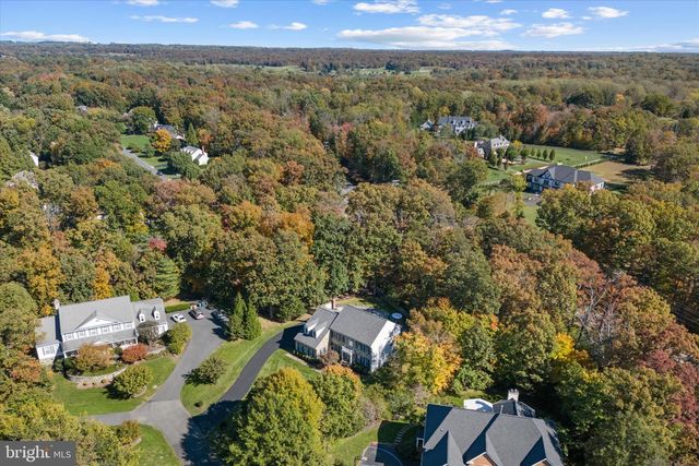 6401 NOBLE ROCK CT, Clifton, VA 20124