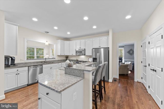 6401 NOBLE ROCK CT, Clifton, VA 20124