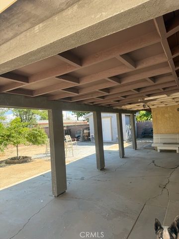 1017 W Avenue H8, Lancaster, CA 93534