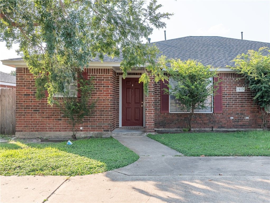 1813 Sara Drive A, College Station, TX 77845