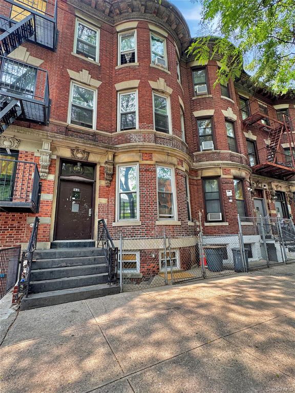 1821 Topping Avenue, Bronx, NY 10457 — exterior