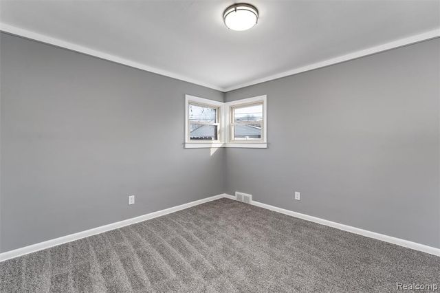 8245 Roosevelt Street, Taylor, MI 48180