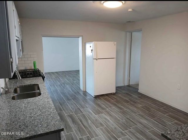 602 Raymundo Road, Socorro, TX 79927