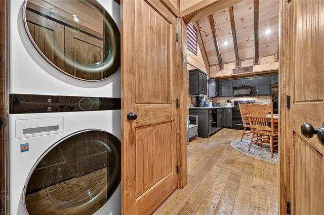 261 Frosty Mountain Trail, Ellijay, GA 30536