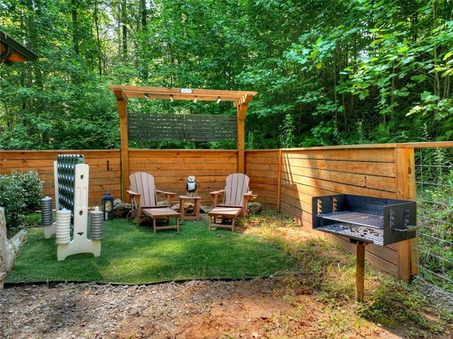 261 Frosty Mountain Trail, Ellijay, GA 30536