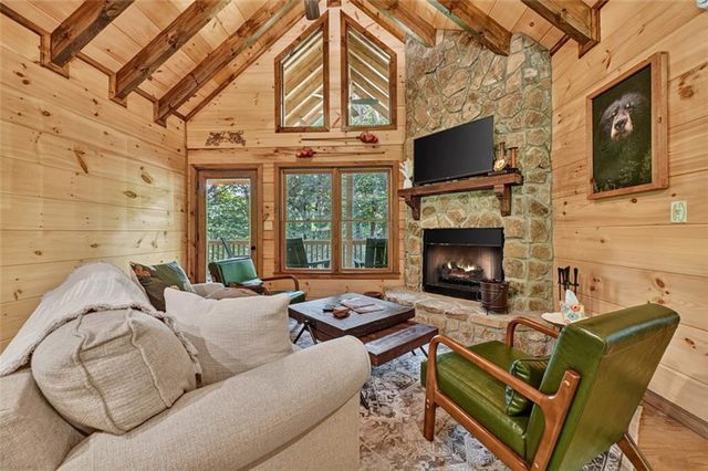 261 Frosty Mountain Trail, Ellijay, GA 30536
