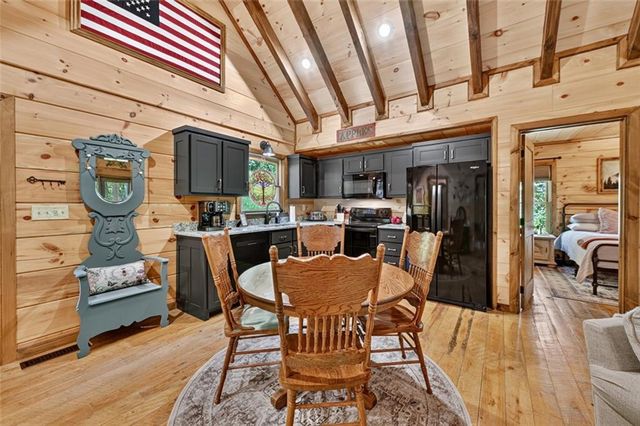 261 Frosty Mountain Trail, Ellijay, GA 30536