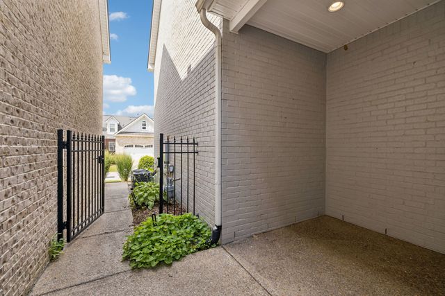3015 Inland Dr, Franklin, TN 37064