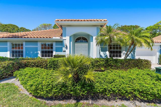 262 Eagleton Estates Boulevard, Palm Beach Gardens, FL 33418