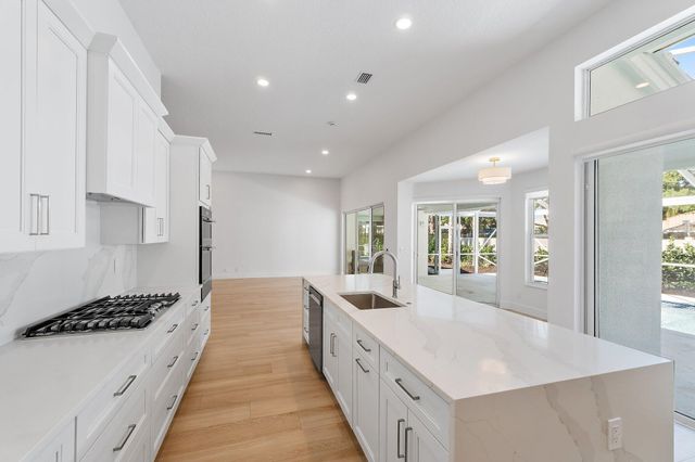 262 Eagleton Estates Boulevard, Palm Beach Gardens, FL 33418