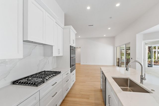 262 Eagleton Estates Boulevard, Palm Beach Gardens, FL 33418