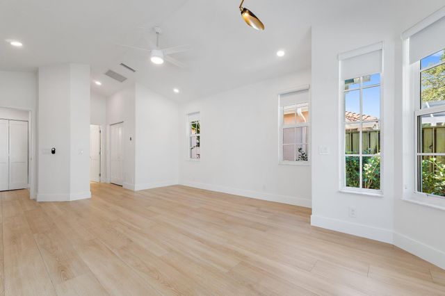 262 Eagleton Estates Boulevard, Palm Beach Gardens, FL 33418