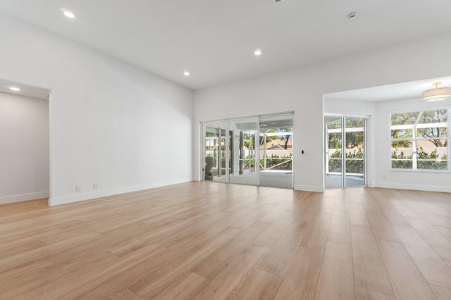 262 Eagleton Estates Boulevard, Palm Beach Gardens, FL 33418