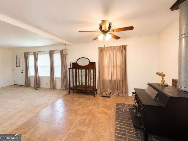 737 W College Street, Bowdon, GA 30108