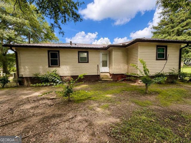 737 W College Street, Bowdon, GA 30108