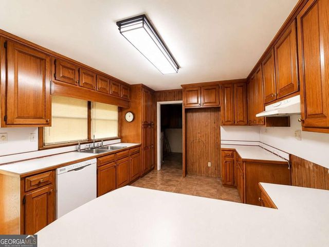 737 W College Street, Bowdon, GA 30108