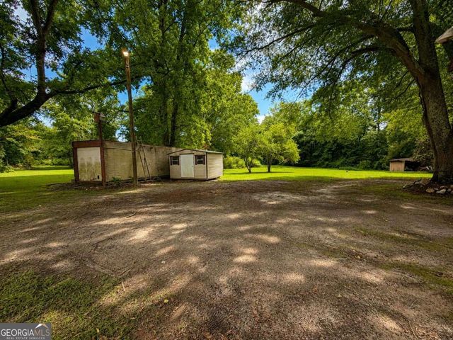 737 W College Street, Bowdon, GA 30108