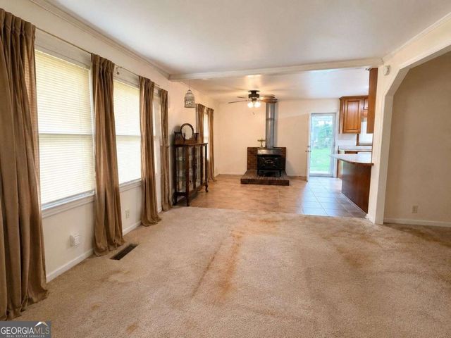 737 W College Street, Bowdon, GA 30108