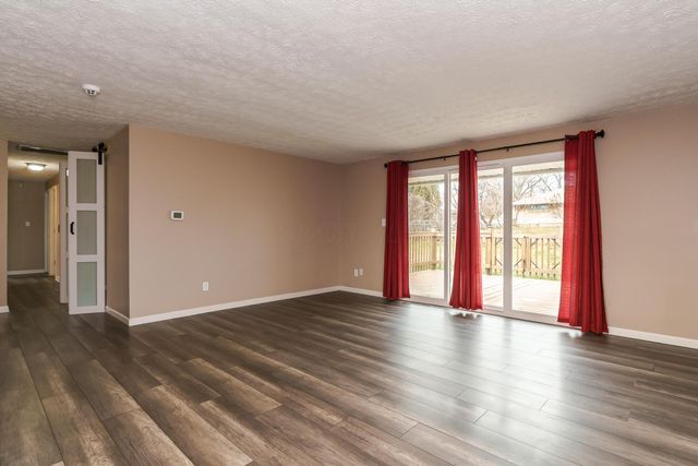 6328 Roselawn Avenue, Reynoldsburg, OH 43068