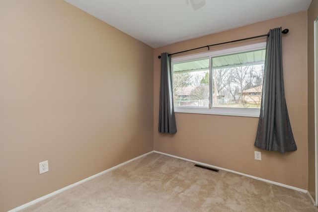 6328 Roselawn Avenue, Reynoldsburg, OH 43068