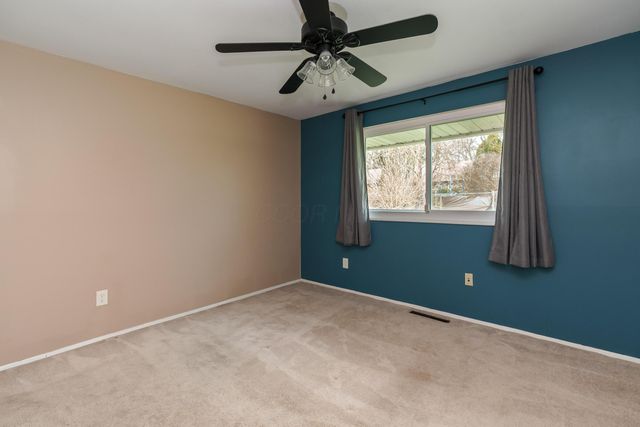 6328 Roselawn Avenue, Reynoldsburg, OH 43068