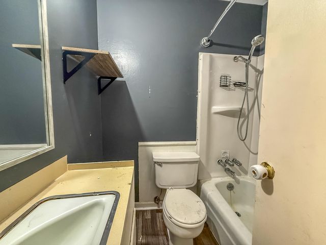 205 Elizabeth Ave., Petal, MS 39465