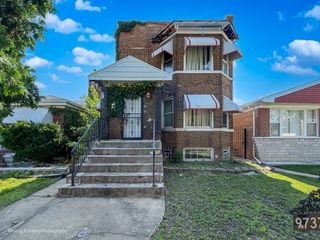 9737 S Prairie Avenue, Chicago, IL 60628