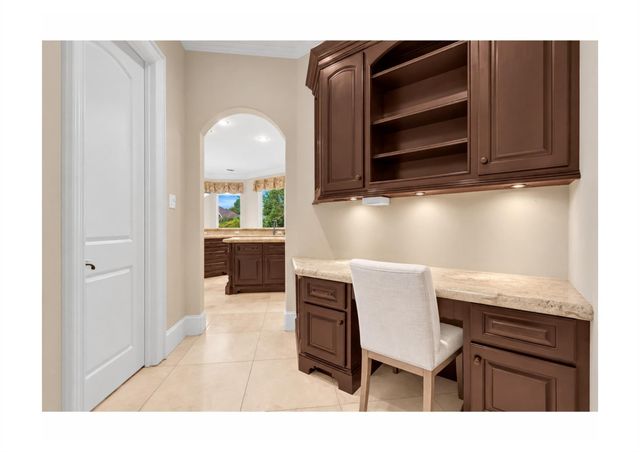 7 Player Ridge, The Woodlands, TX 77382