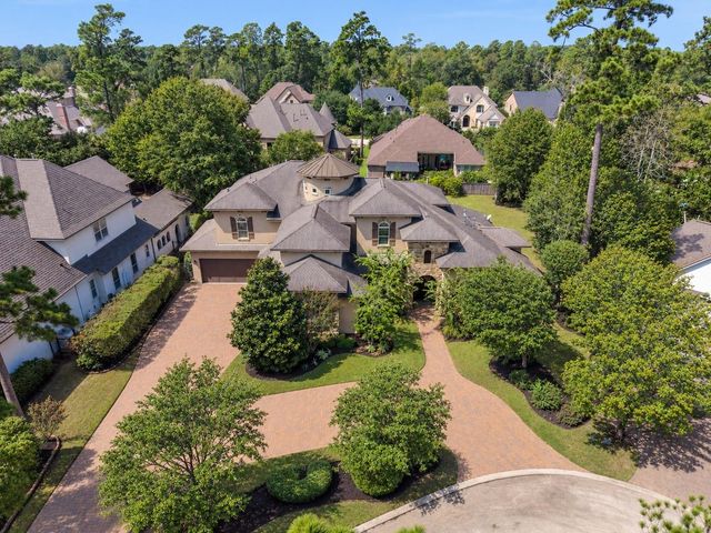 7 Player Ridge, The Woodlands, TX 77382