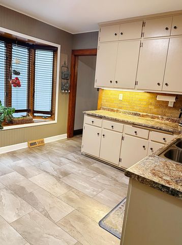 3559 2nd Street NE, Minneapolis, MN 55418