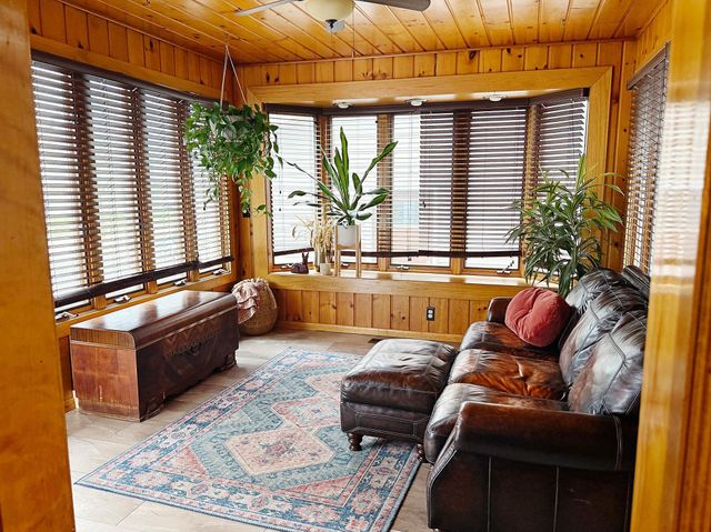 3559 2nd Street NE, Minneapolis, MN 55418