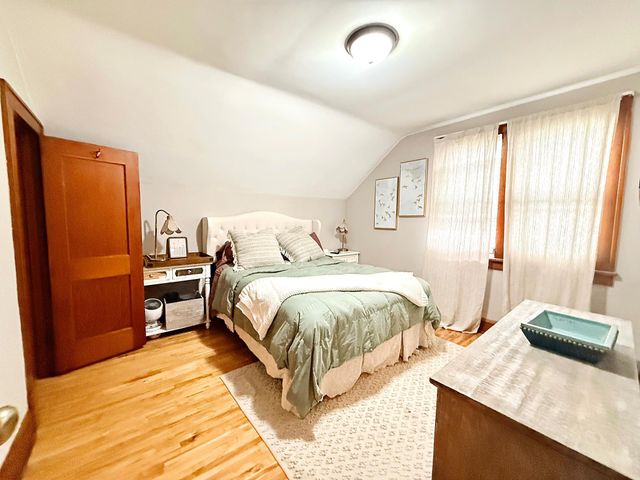 3559 2nd Street NE, Minneapolis, MN 55418