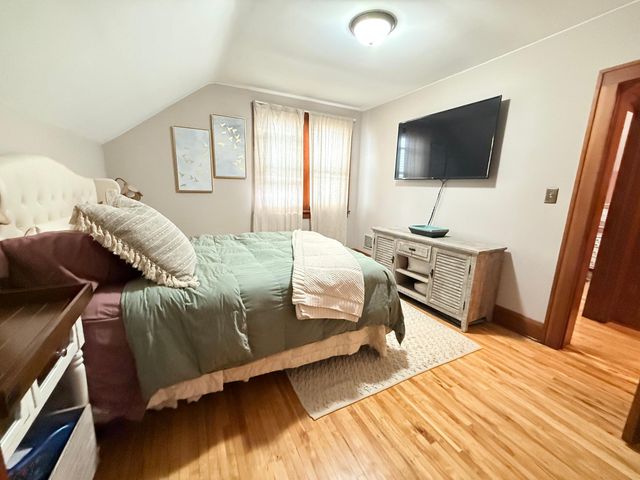 3559 2nd Street NE, Minneapolis, MN 55418