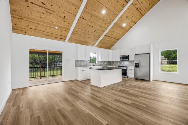 3 Rocky RUN, Wimberley, TX 78676