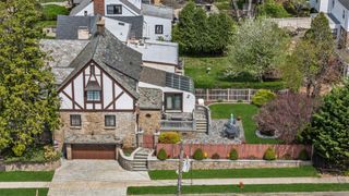 182 Kneeland Avenue, Yonkers, NY 10705