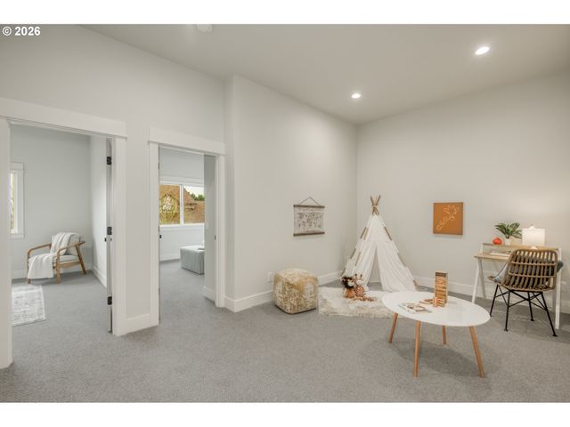 15800 Sw WINDHAM Ter, Tigard, OR 97224