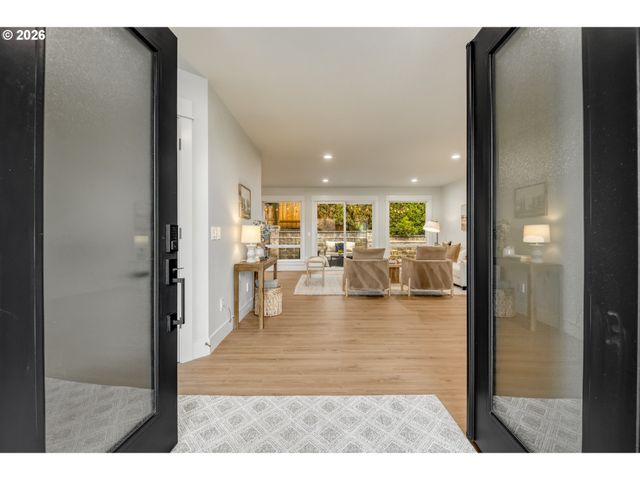 15800 Sw WINDHAM Ter, Tigard, OR 97224