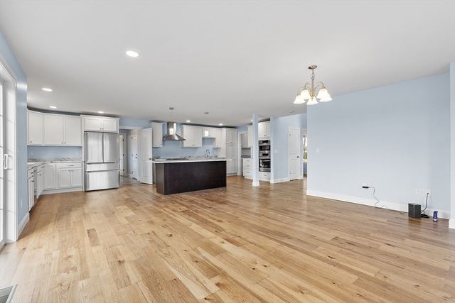 186 Justice Hill Rd Mod Farm, Sterling, MA 01564