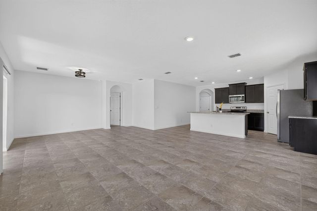 6289 NW Regent Street, Port St. Lucie, Port St Lucie, FL 34983