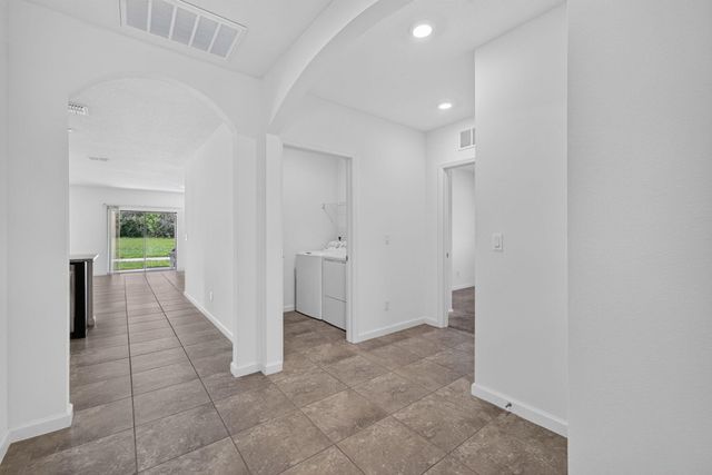 6289 NW Regent Street, Port St. Lucie, Port St Lucie, FL 34983
